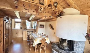 Dining - 2-room Duplex Apartment, Sleeps 4, Semi-neighborhood (Demi-Quartier)