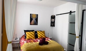 Iron/ironing board - Apartment in Hyeres Near Sunny Coastline (Hyères)