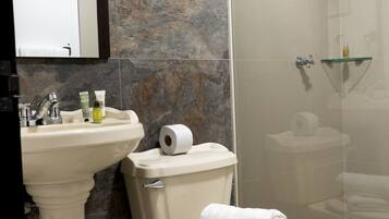 Camera Comfort, 1 camera da letto | Bagno | Sapone, shampoo