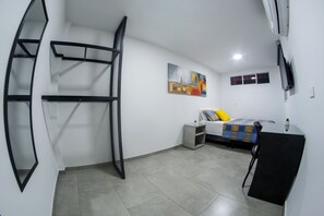 Comfort kamer, 1 slaapkamer | Een strijkplank/strijkijzer, gratis wifi