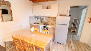Dining - Greenside Cottage Lumi-two Bedroom Holiday Home With Terrace and Sea View (Vela Luka)