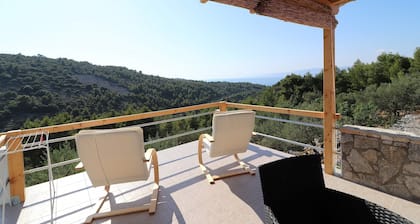 Greenside Cottage Lumi-two Bedroom Holiday Home With Terrace and Sea View