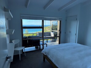 4 عدّة غرف نوم ومكواة/لوح كي وواي فاي