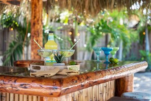 Poolside bar - 1280 S Atlantic Ave (Cocoa Beach)