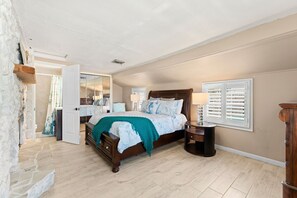 House (3 Bedrooms) | 3 bedrooms, iron/ironing board, bed sheets - 1280 S Atlantic Ave (Cocoa Beach)