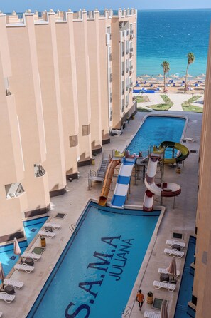 Outdoor pool - Modern seaview studio with pool right on the beach (Red Sea Governorate)