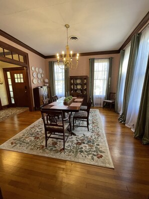 تناول الطعام