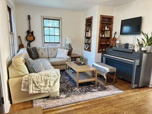 Télévision, cheminée