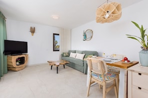 Living area - Corralejo Casa 3P is Premium Adults-Only Apartment with Panoramic Pool View (Corralejo)
