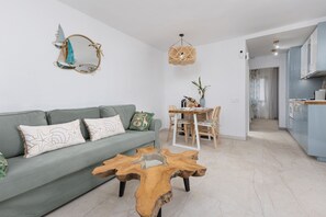 Living area - Corralejo Casa 3P is Premium Adults-Only Apartment with Panoramic Pool View (Corralejo)