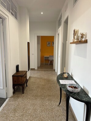 Interior - Galaxy Colosseum Apartment - 450 meters from the Colosseum (Roma)