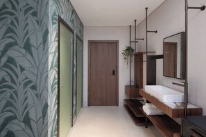 Urban Superior | Bathroom | Shower, hair dryer, towels, soap - Metro Hotel Herzliya (Herzliya)