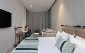 Grand Line | In-room safe, desk, laptop workspace, soundproofing - Metro Hotel Herzliya (Herzliya)