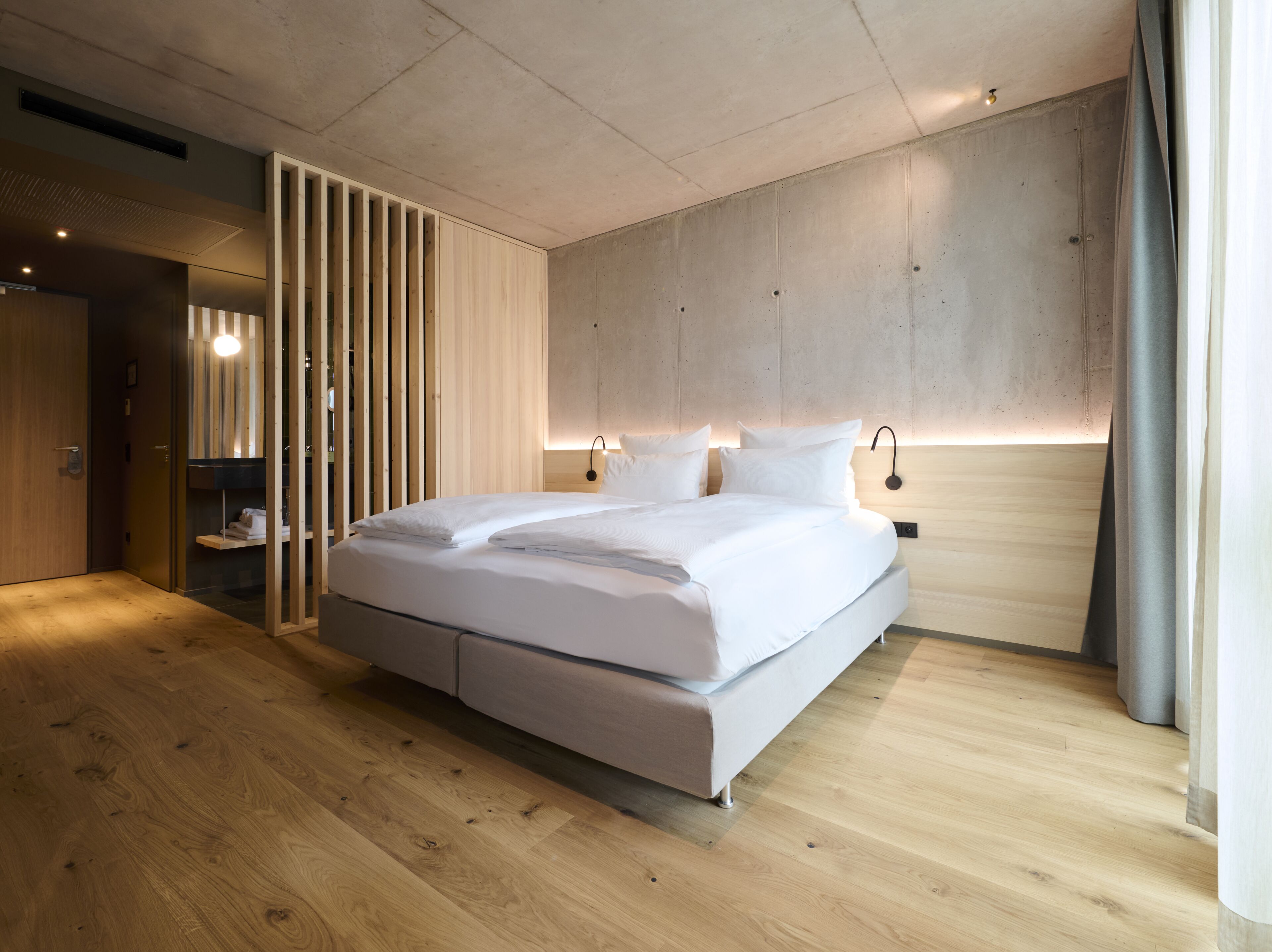 Standard Double Room | In-room safe, laptop workspace, blackout drapes, soundproofing