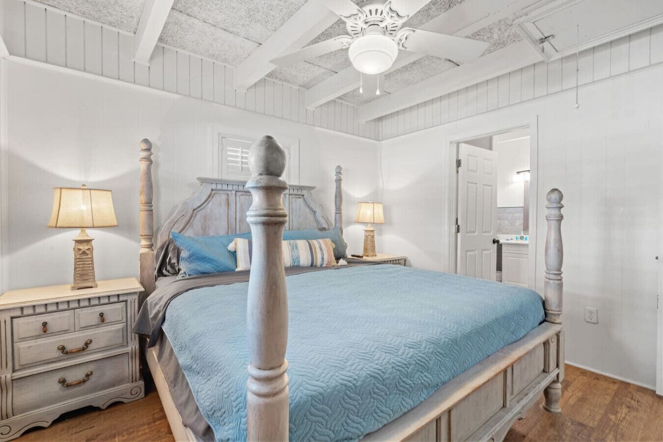 3 多间卧室、办公桌、熨斗/熨衣板、WiFi