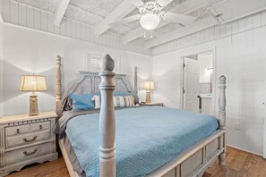 3 habitaciones, escritorio, tabla de planchar con plancha y wifi