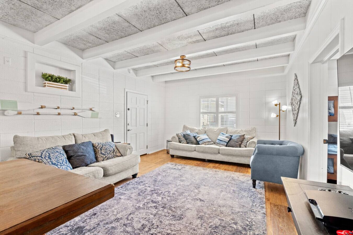 Een televisie en videogames