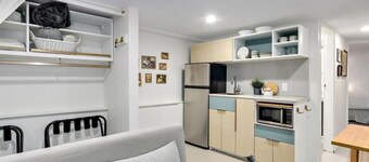 Cozy Private 2BR Garden Suite in Central Vancouver