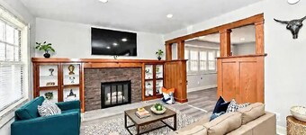 Fantastic 4-bedroom house with AC in vibrant Indianapolis