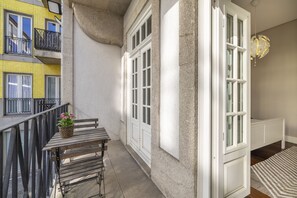 Property grounds - Cardosas Square Living (Oporto)