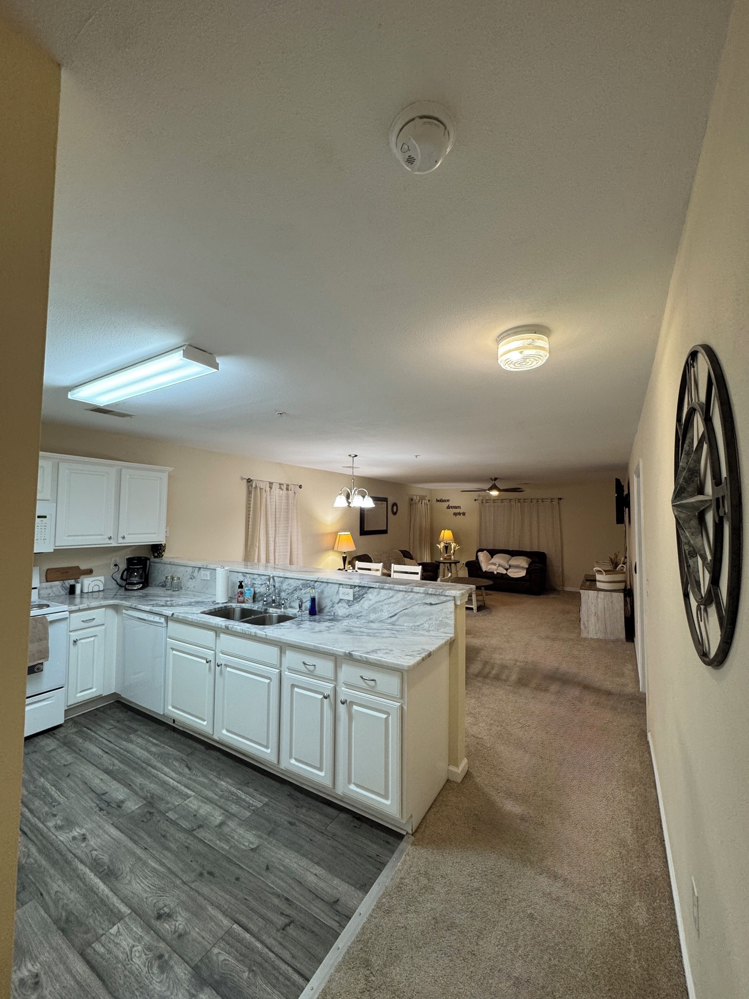 المنشأة من الداخل