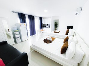 Deluxe Studio, Pool Access, Pool View | Premium bedding, in-room safe, free WiFi, bed sheets - DELUXE STUDIOS HOTEL POOL AND BEACH (Punta Cana)