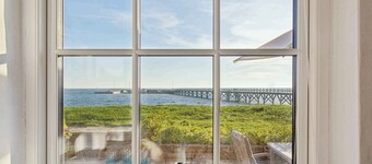 Family-friendly beachside holiday home