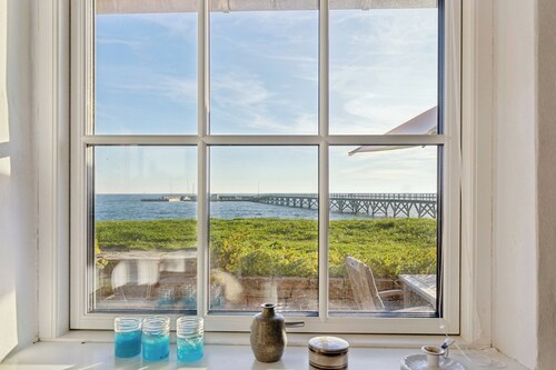 Family-friendly beachside holiday home