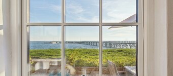 Family-friendly beachside holiday home