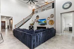 Smart-TV, Videospiele, Bücher