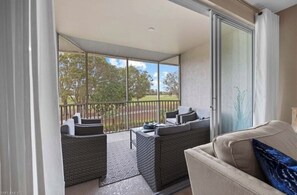 TV - Coastal Living at Its Best! Naples Condo Near Beaches with Pool & Players Club! (Naples)
