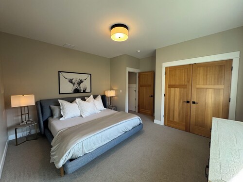 4-bedroom home in Big Sky MT.  Great views in a quiet neighborhood.