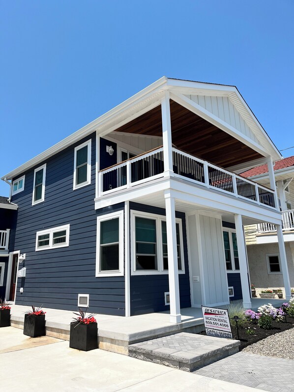 Exterior - Spacious 4-bedroom house with a view of the inlet beach in North Wildwood (North Wildwood)