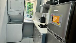 コーヒー / ティーメーカー、電子レンジ、トースター、ミキサー