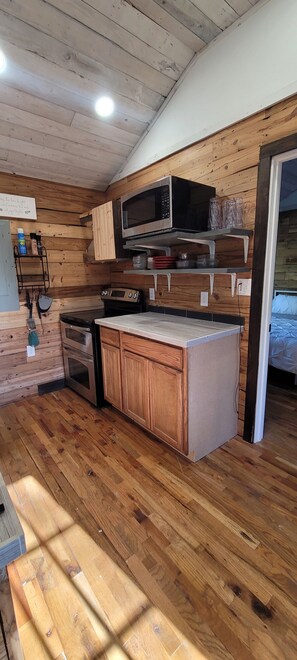 電子レンジ、オーブン、コンロ、食器洗い機