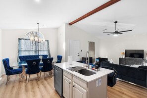 Interior - Southern Luxe (Fayetteville)