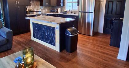 Quaint 2-bedroom house in Keaau for a relaxing getaway