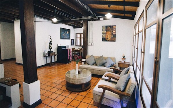 Room, 1 Bedroom, Patio | Living room