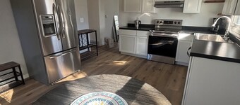 Charming 2-bedroom condo with AC in beautiful Janesville