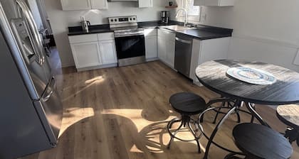 Charming 2-bedroom condo with AC in beautiful Janesville