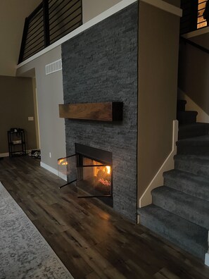 المنشأة من الداخل