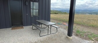 Charming barn 1 bed 1 bath Unit B