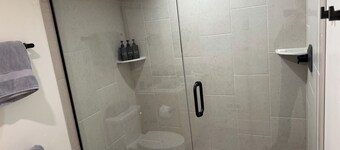 Charming barn 1 bed 1 bath Unit B