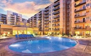 Outdoor pool, a heated pool - Seaside Beachfront, Spring Break, beautiful, welcoming Condo. STEPS TO THE BEACH (Seaside)