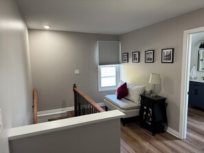 Living area - Fully Renovated Modern Cozy Suburban Gem (Lansing)