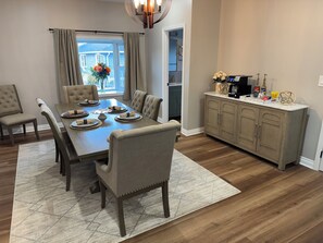 Dining - Fully Renovated Modern Cozy Suburban Gem (Lansing)