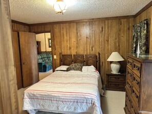 3 soverom, wi-fi (inkludert) og sengetøy