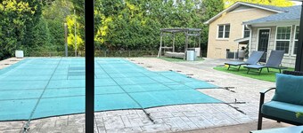 Cozy Studio Retreat W/ Pool Near Charlotte Airport