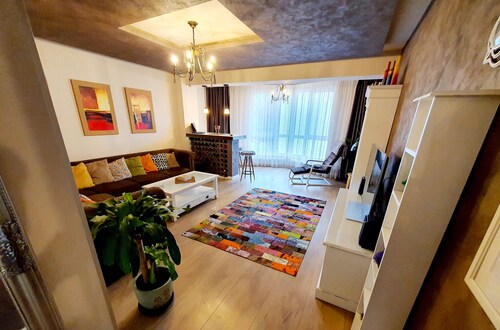 Welcoming 2-bedroom apartment in Brașov