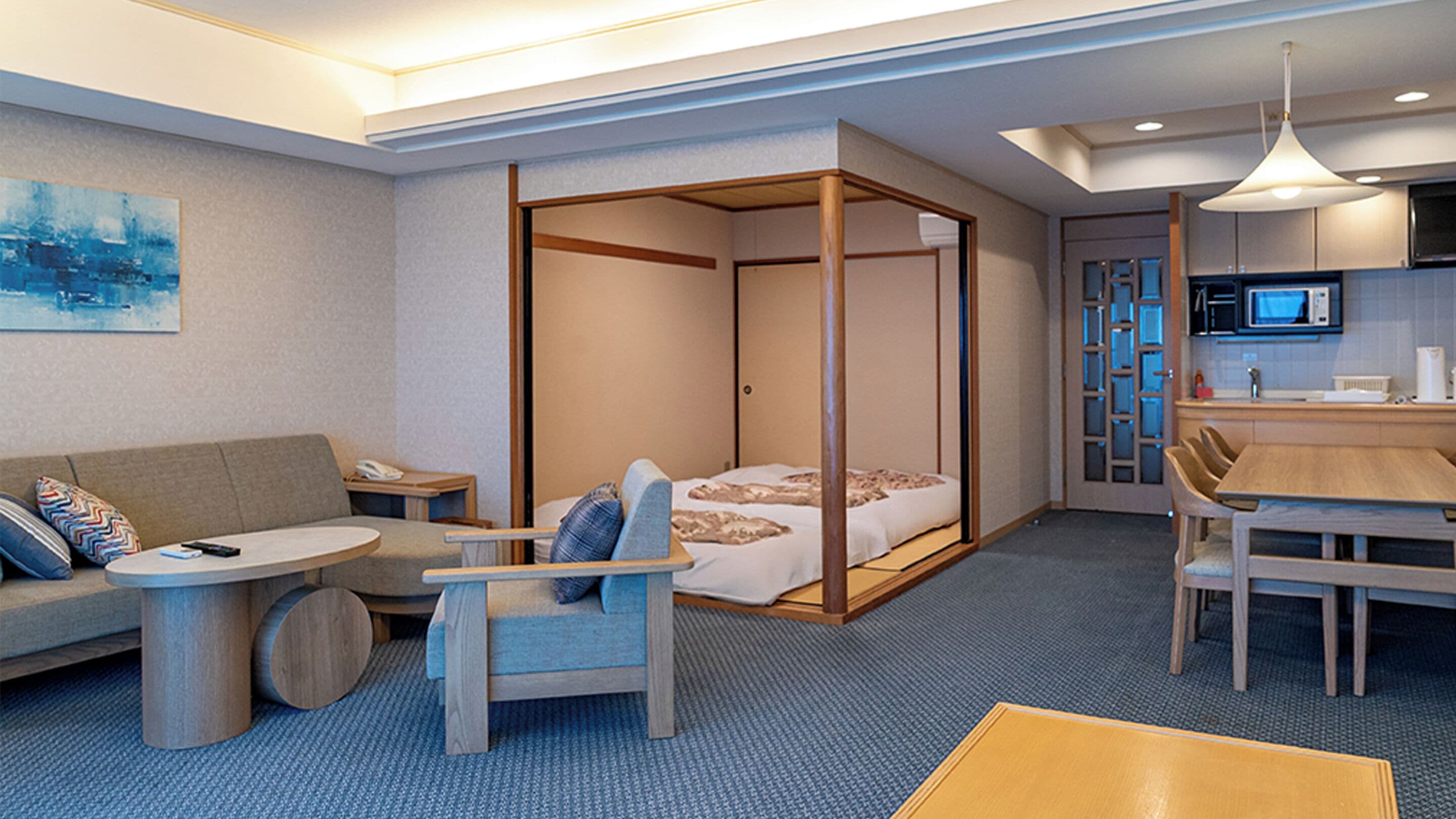 Japanese/Western style room, 7-person capacity, Non-smoking. | Free WiFi